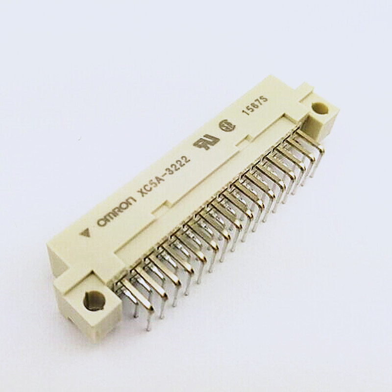 XC5A-3222 2列型插头DIN板对板连接器